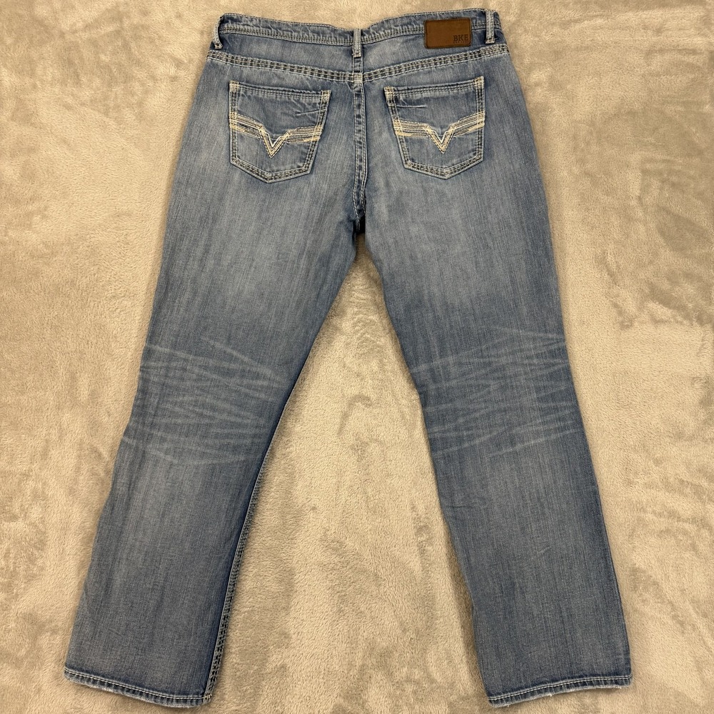 BKE Tyler Jeans Mens 38x32 Blue Medium Wash Denim Relaxed Straight Embroidered